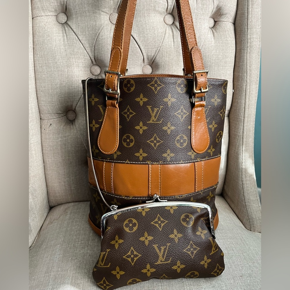 Louis Vuitton set Bucket Bag w/Coin Purse set 1970s vintage - Picture 3 of 16